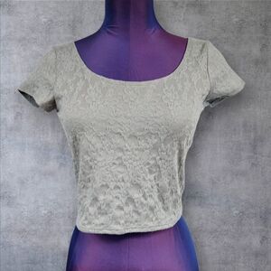 Abercrombie & Fitch Gray Lace Pattern Short Sleeve Crop Top Size Large Women‎ B6